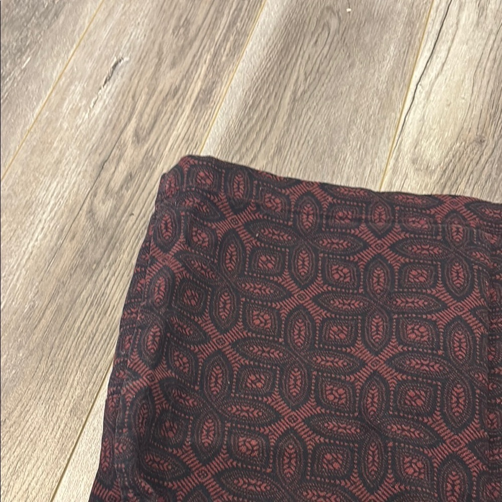 Banana Republic Red Burgundy Patterned Pencil Skirt Size 0 - Picture 7 of 11